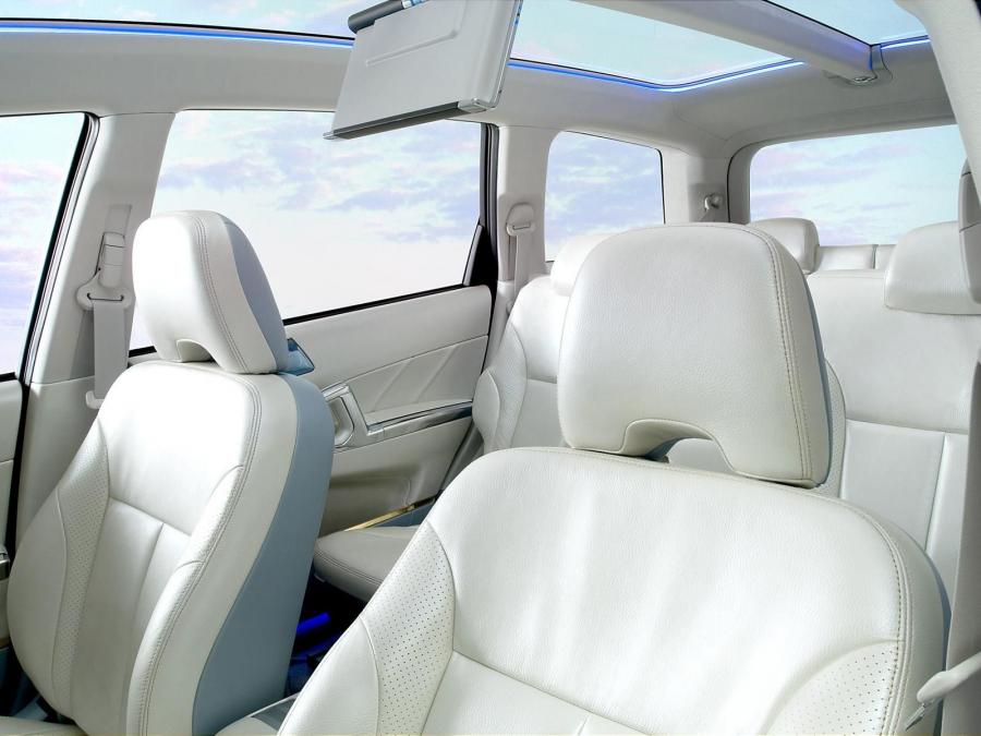  Subaru Exiga Concept 2007 года  (фото 24 из 44)